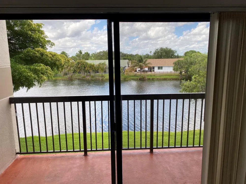 9891 NOB HILL LANE #9891 Sunrise, FL 33351