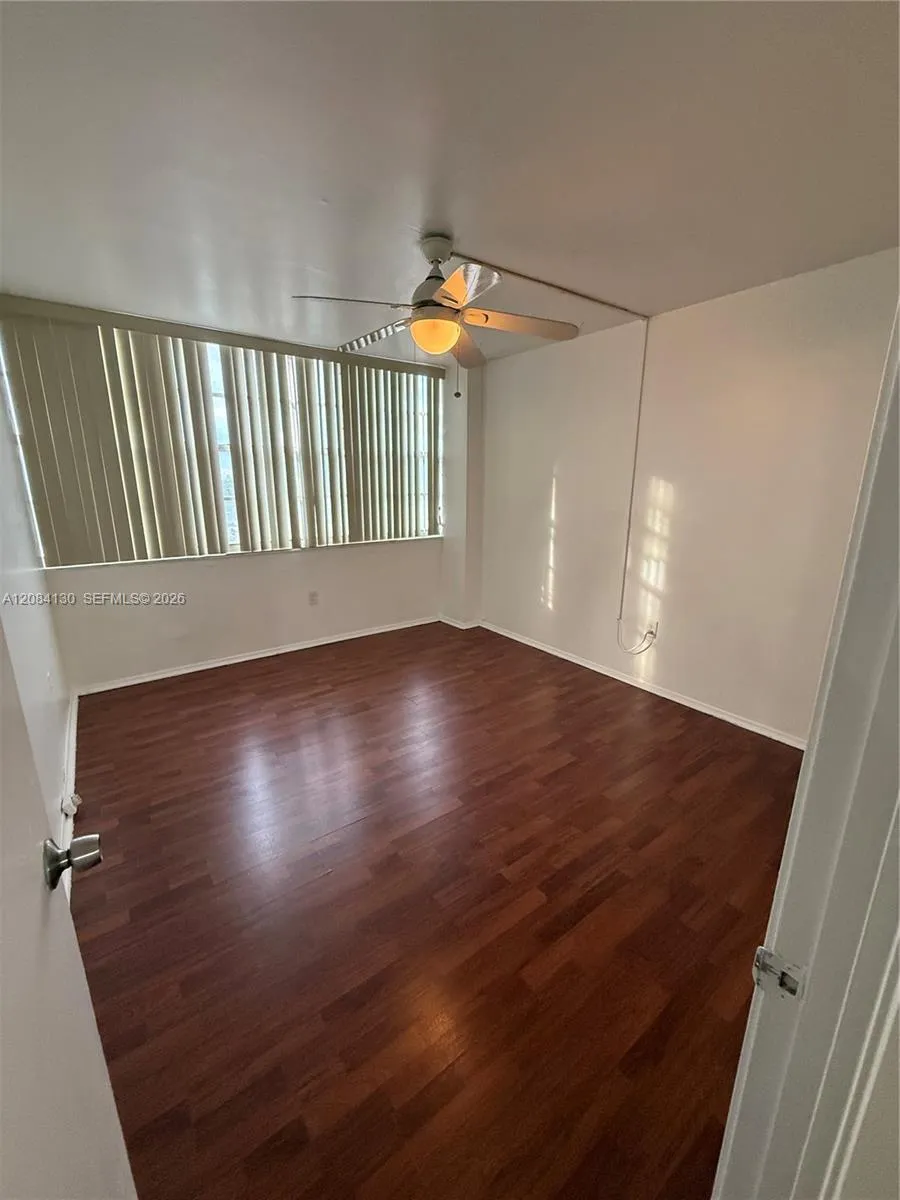 1351 NE Miami Gardens Dr #1425E Miami, FL 33179