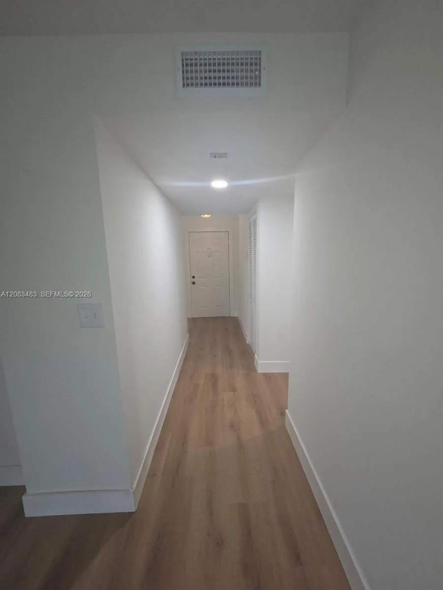 7245 S Devon Dr #112 Tamarac, FL 33321