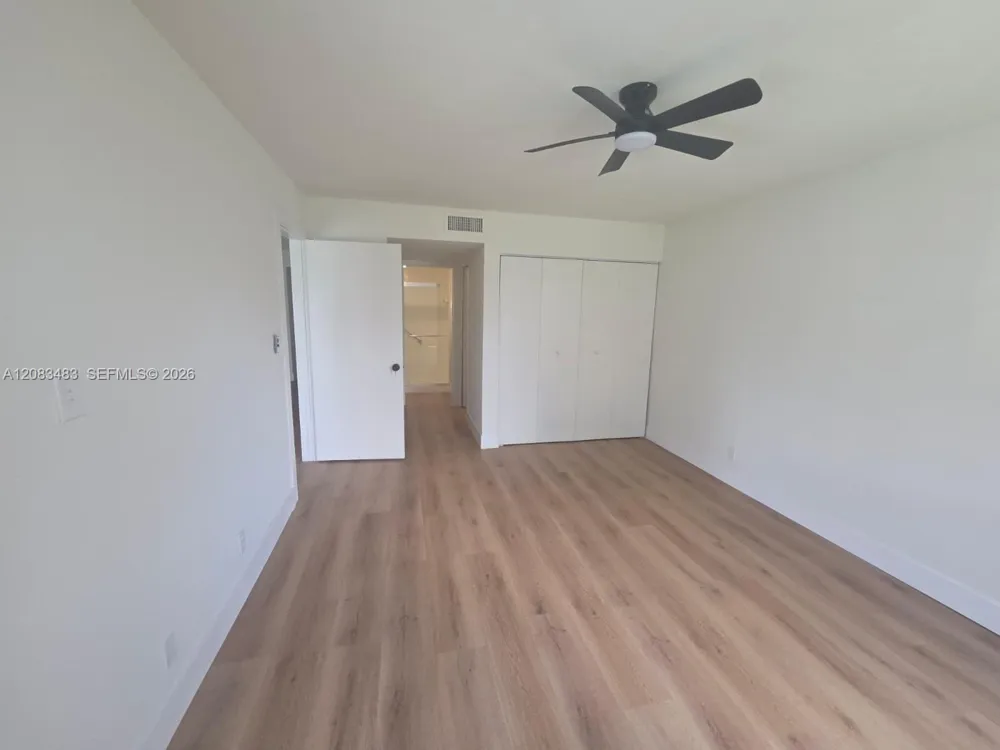 7245 S Devon Dr #112 Tamarac, FL 33321