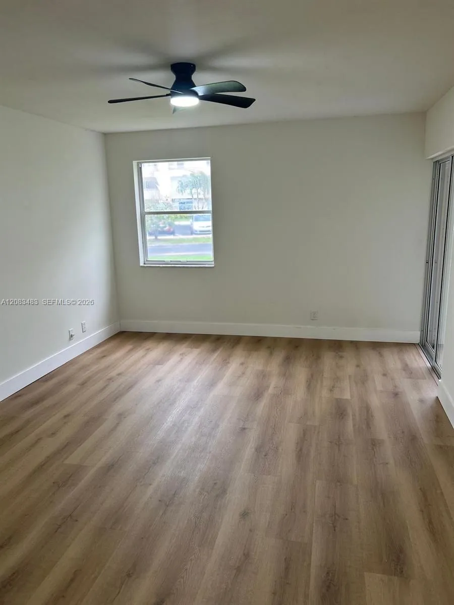 7245 S Devon Dr #112 Tamarac, FL 33321