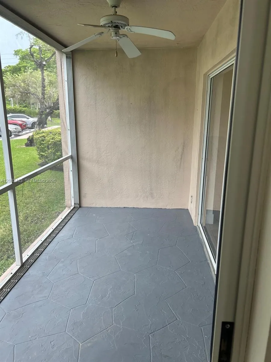 7245 S Devon Dr #112 Tamarac, FL 33321