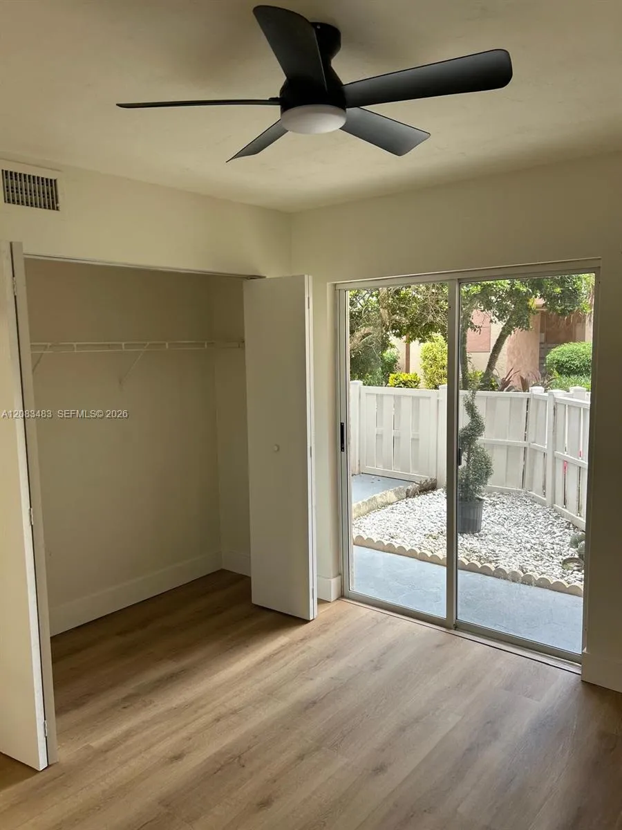7245 S Devon Dr #112 Tamarac, FL 33321