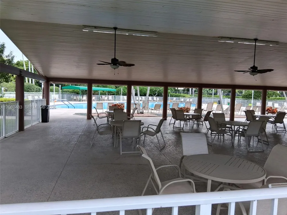 7245 S Devon Dr #112 Tamarac, FL 33321