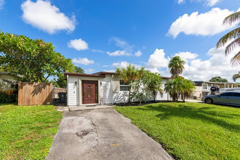 5581 CALICO ROAD West Palm Beach, FL 33415