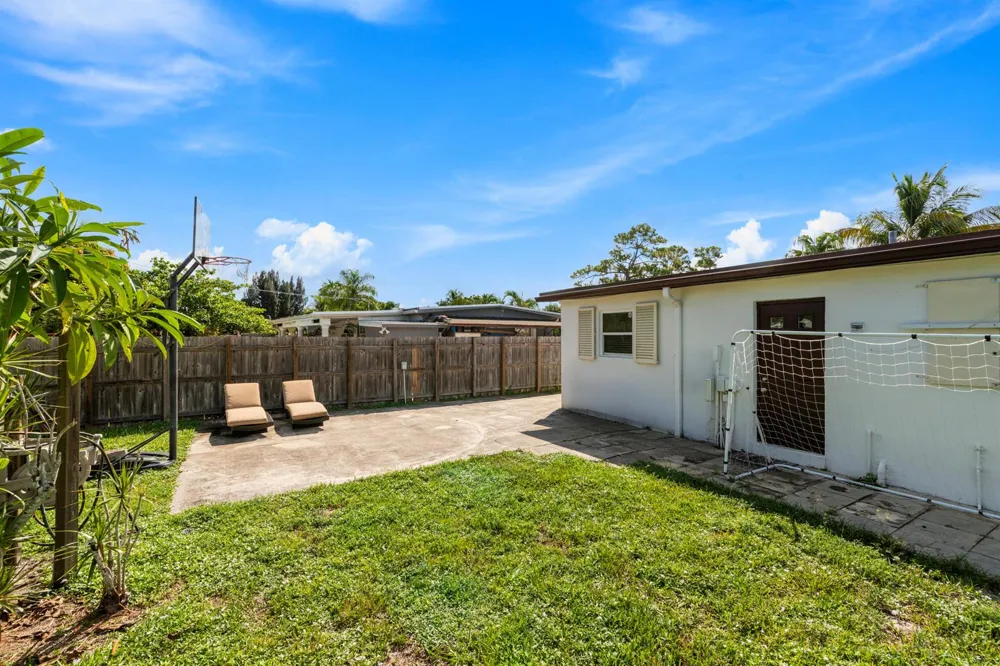 5581 CALICO ROAD West Palm Beach, FL 33415