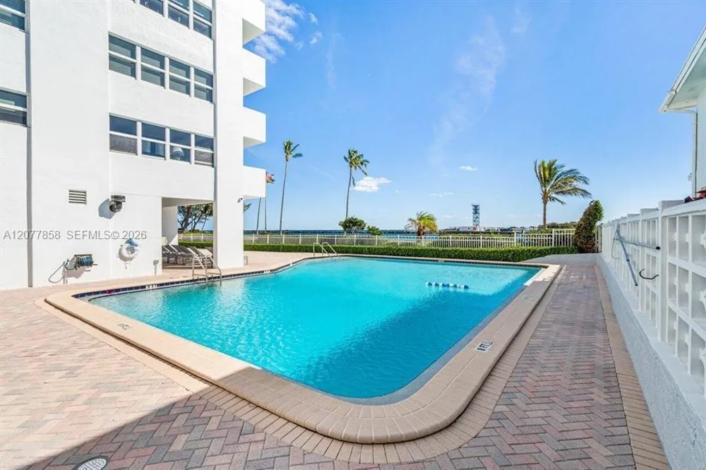 2100 S Ocean Dr #5B Fort Lauderdale, FL 33316