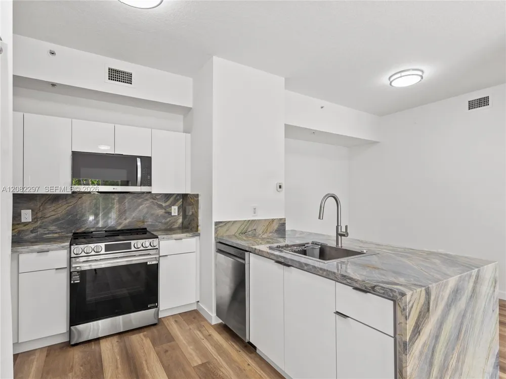7280 NW 114th Ave #201-8 Doral, FL 33178
