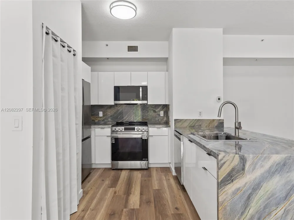 7280 NW 114th Ave #201-8 Doral, FL 33178