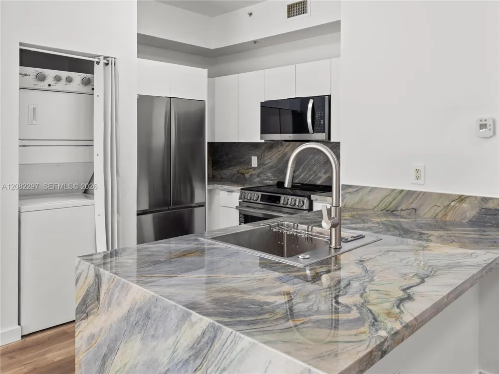 7280 NW 114th Ave #201-8 Doral, FL 33178