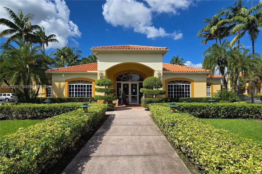 7280 NW 114th Ave #201-8 Doral, FL 33178