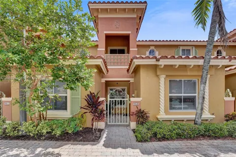 953 SW 143rd Ave