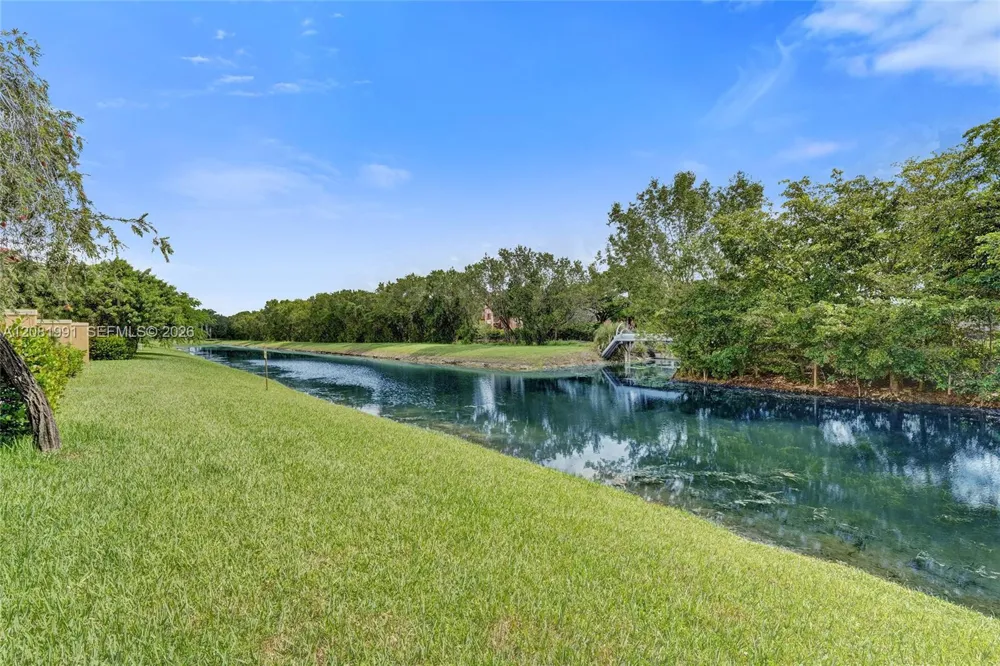 953 SW 143rd Ave Pembroke Pines, FL 33027