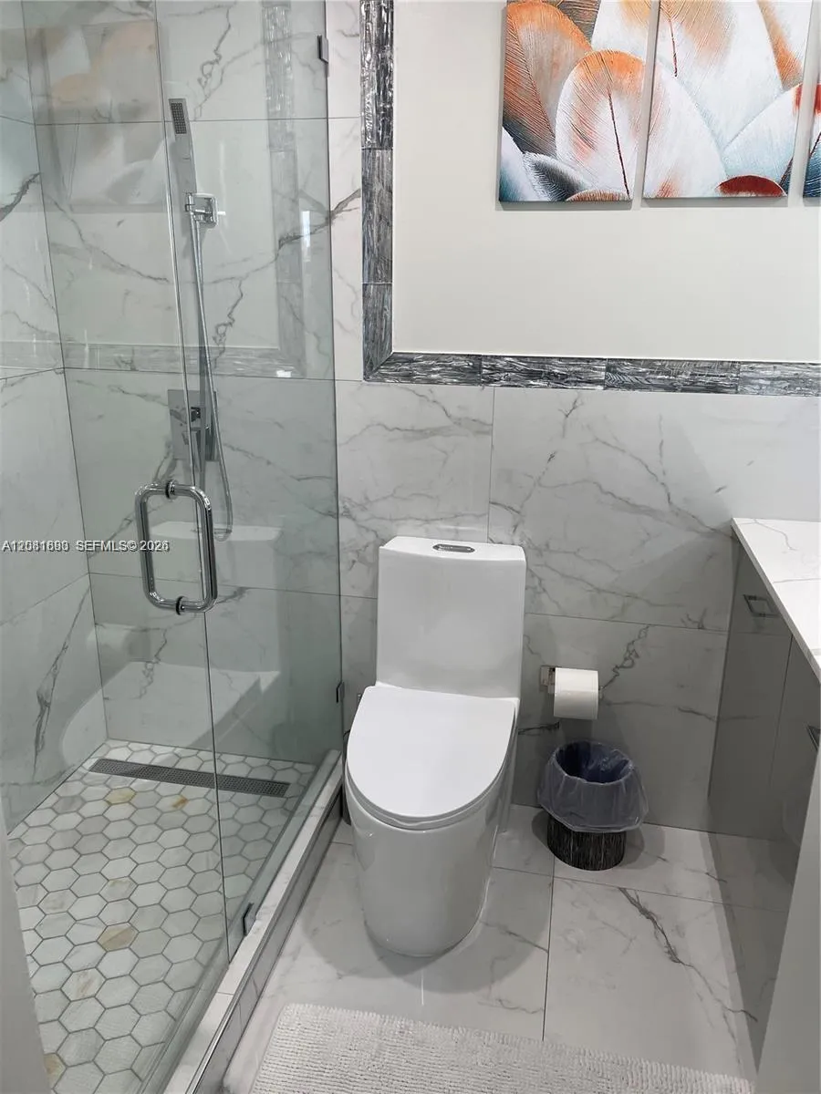 9410 W Flagler St #410 Miami, FL 33174