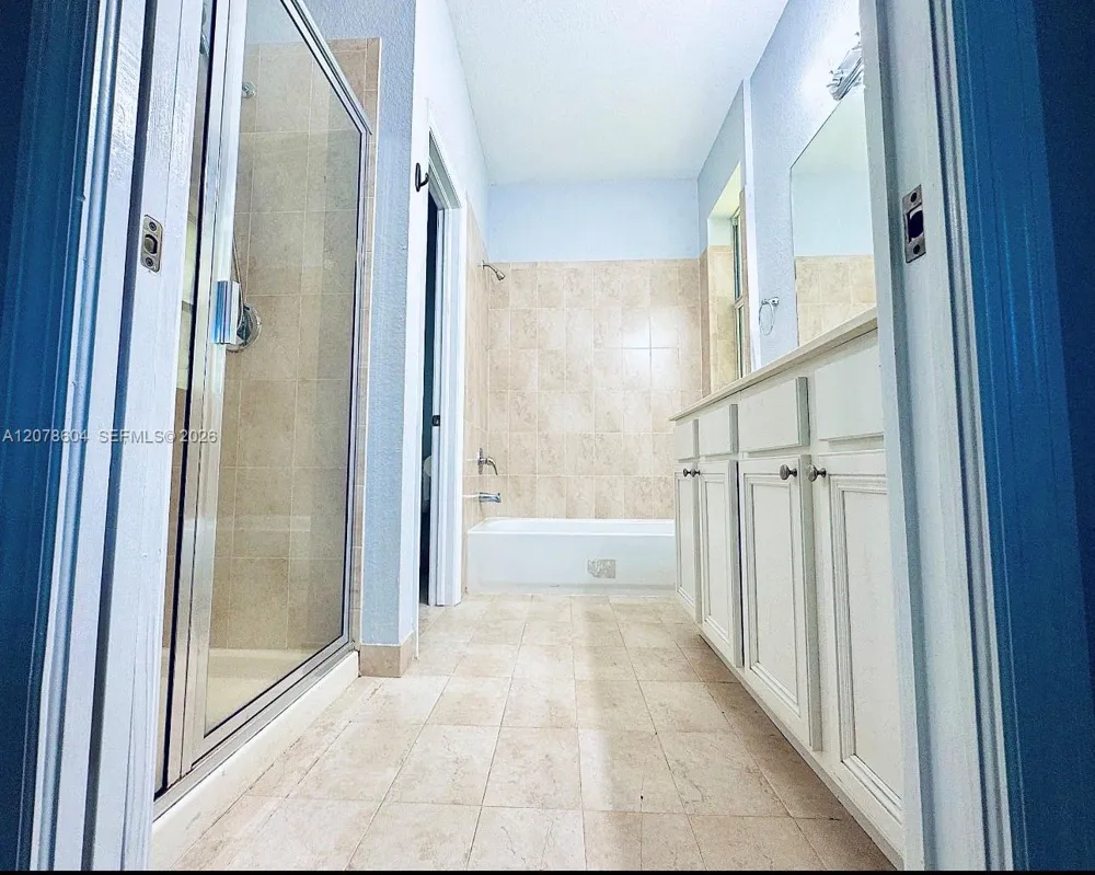 1035 NE 207th Ter Miami, FL 33179