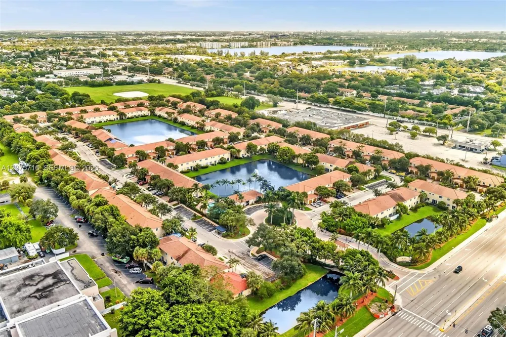 3222 NW 31st Ter Oakland Park, FL 33309