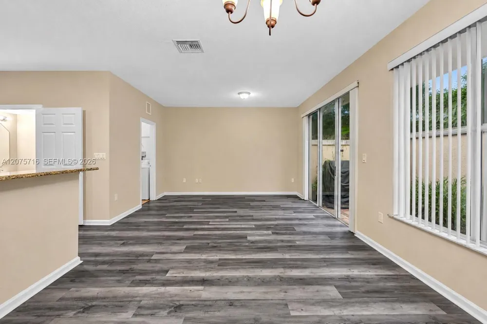 3222 NW 31st Ter Oakland Park, FL 33309