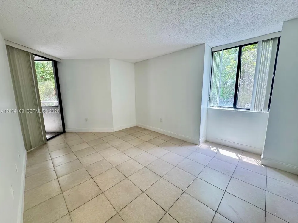 8335 SW 152nd Ave #B-303 Miami, FL 33193