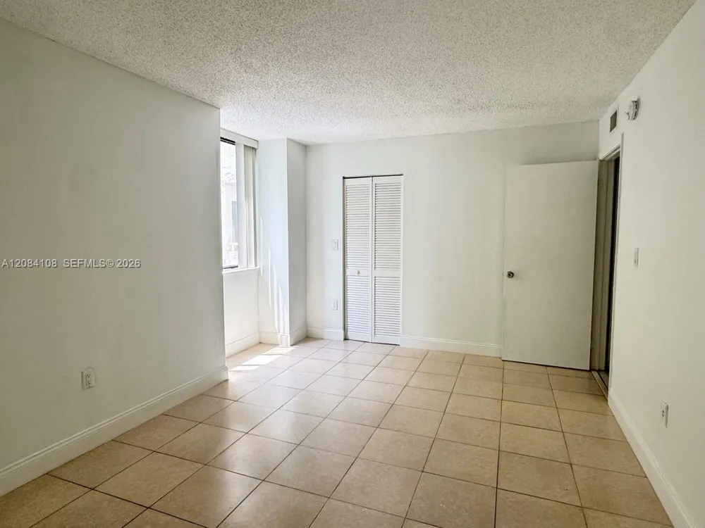 8335 SW 152nd Ave #B-303 Miami, FL 33193