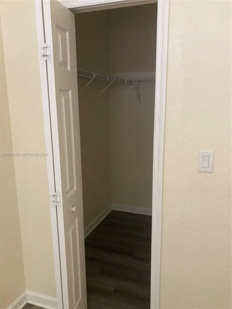 11503 NW 89th St #215 Doral, FL 33178