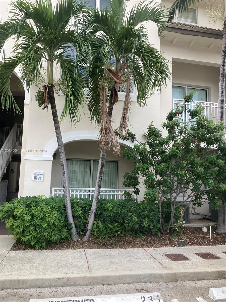 11503 NW 89th St #215 Doral, FL 33178