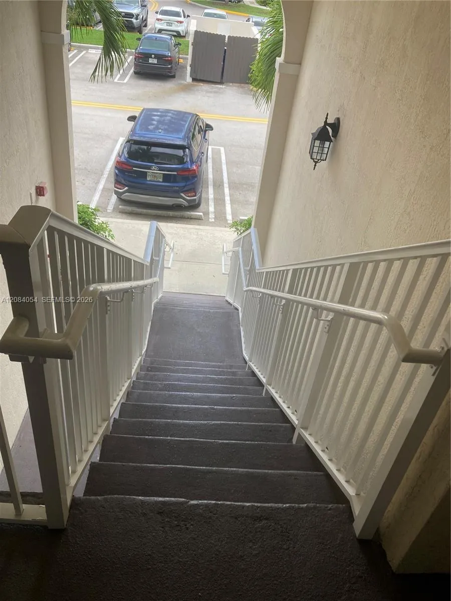 11503 NW 89th St #215 Doral, FL 33178