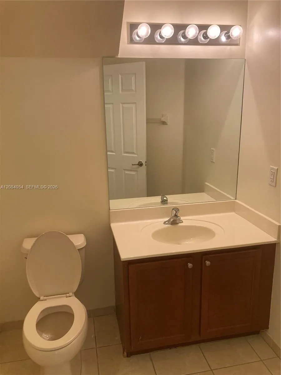 11503 NW 89th St #215 Doral, FL 33178