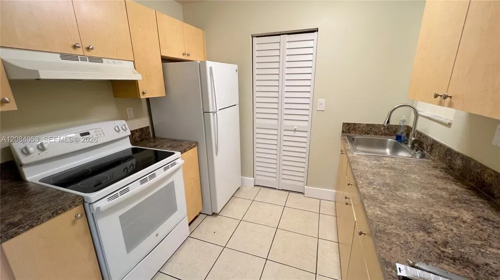 686 NW 114th Ave #101 Sweetwater, FL 33172