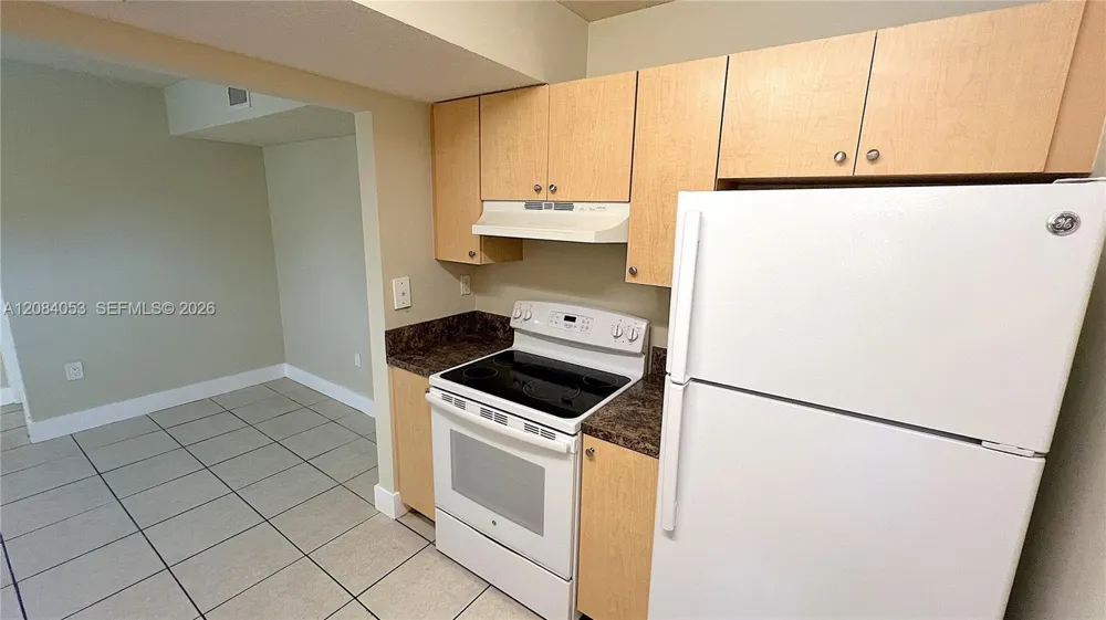 686 NW 114th Ave #101 Sweetwater, FL 33172