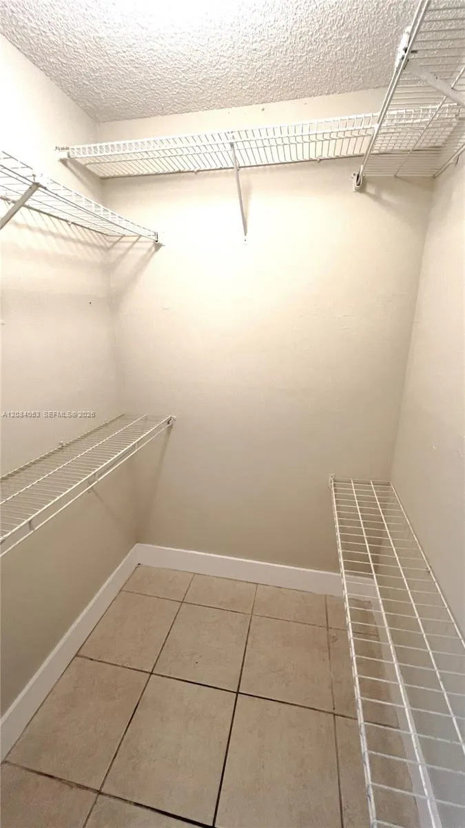 686 NW 114th Ave #101 Sweetwater, FL 33172