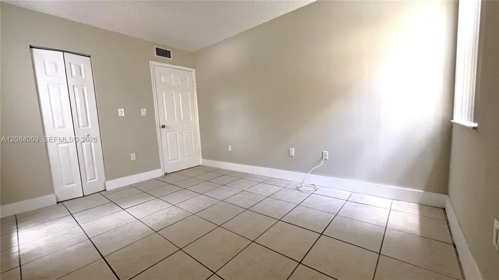 686 NW 114th Ave #101 Sweetwater, FL 33172