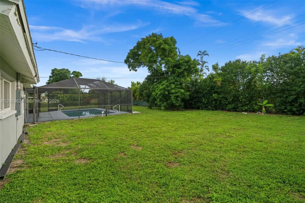 5212 Santa Rosa CT Cape Coral, FL 33904