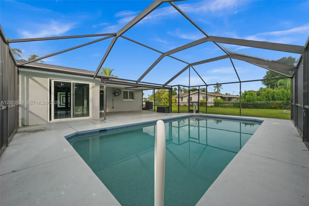 5212 Santa Rosa CT Cape Coral, FL 33904