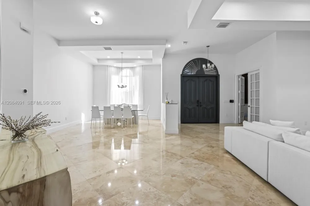8095 SW 187th St Cutler Bay, FL 33157