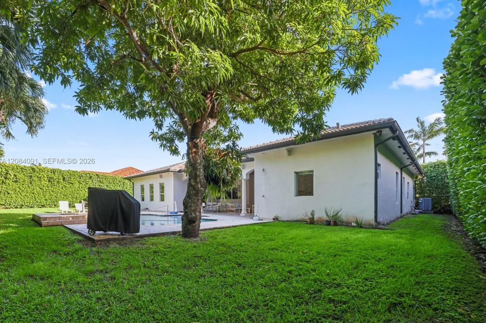 8095 SW 187th St Cutler Bay, FL 33157