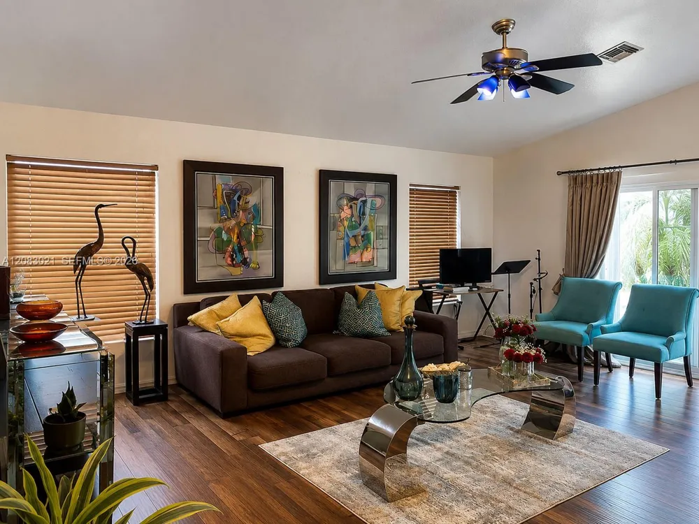 2434 Adams St Hollywood, FL 33020