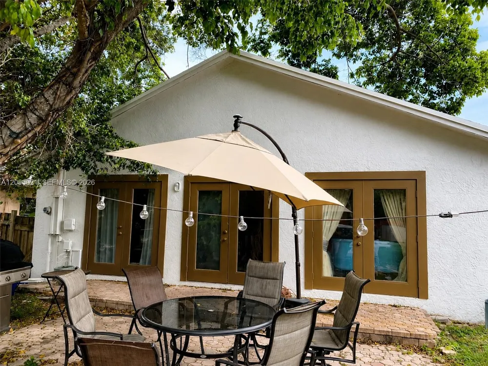2434 Adams St Hollywood, FL 33020