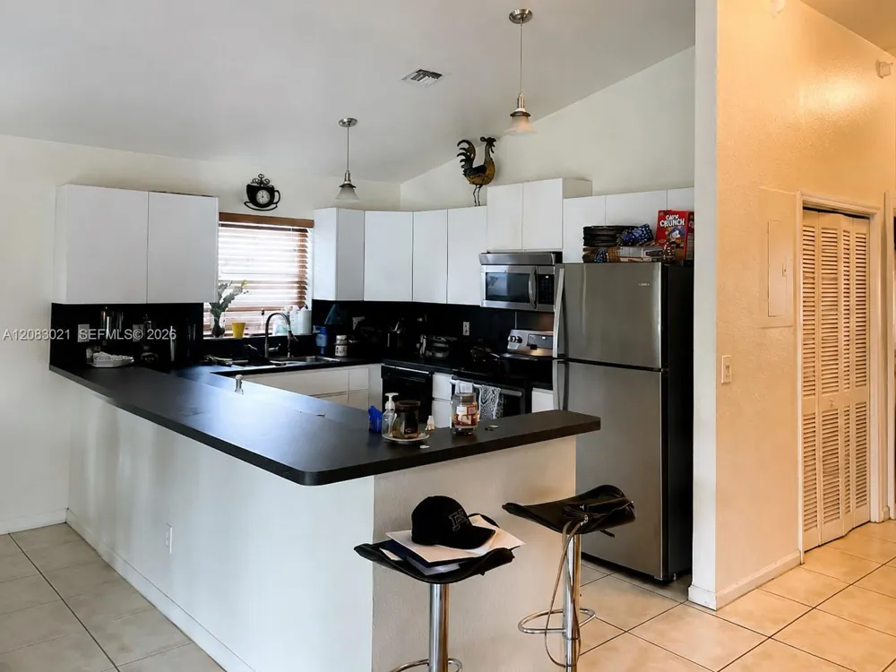 2434 Adams St Hollywood, FL 33020
