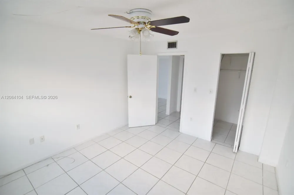 7300 Wayne Ave #419 Miami Beach, FL 33141