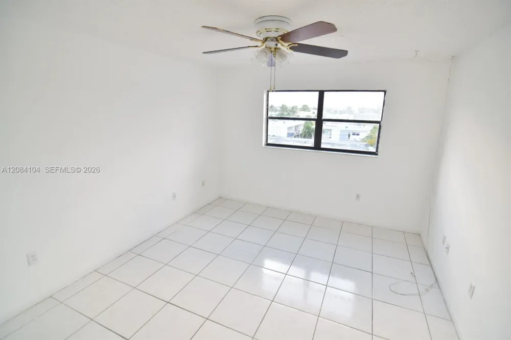 7300 Wayne Ave #419 Miami Beach, FL 33141