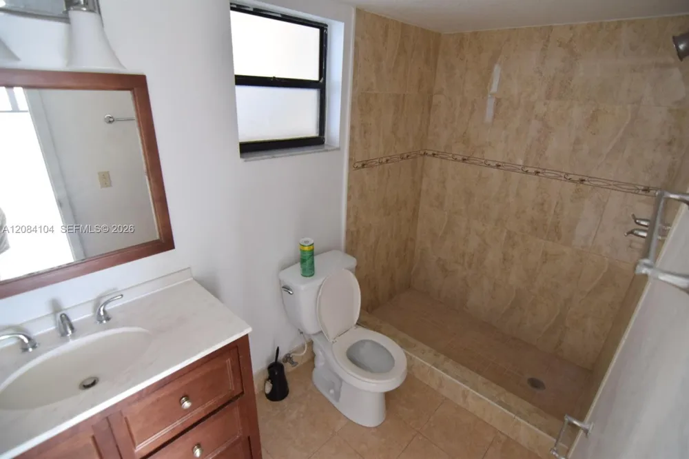 7300 Wayne Ave #419 Miami Beach, FL 33141