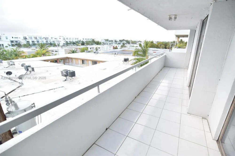 7300 Wayne Ave #419 Miami Beach, FL 33141