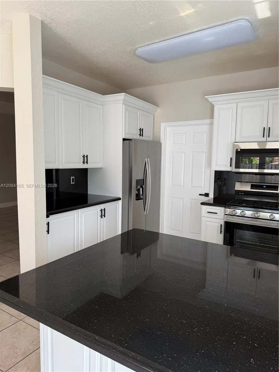 15457 SW 150th St #15457 Miami, FL 33196