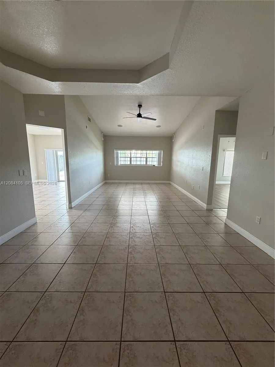 15457 SW 150th St #15457 Miami, FL 33196