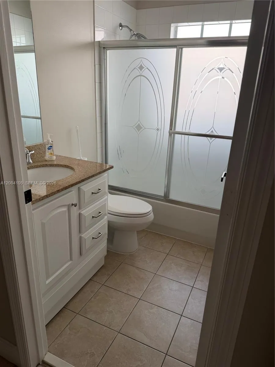 15457 SW 150th St #15457 Miami, FL 33196