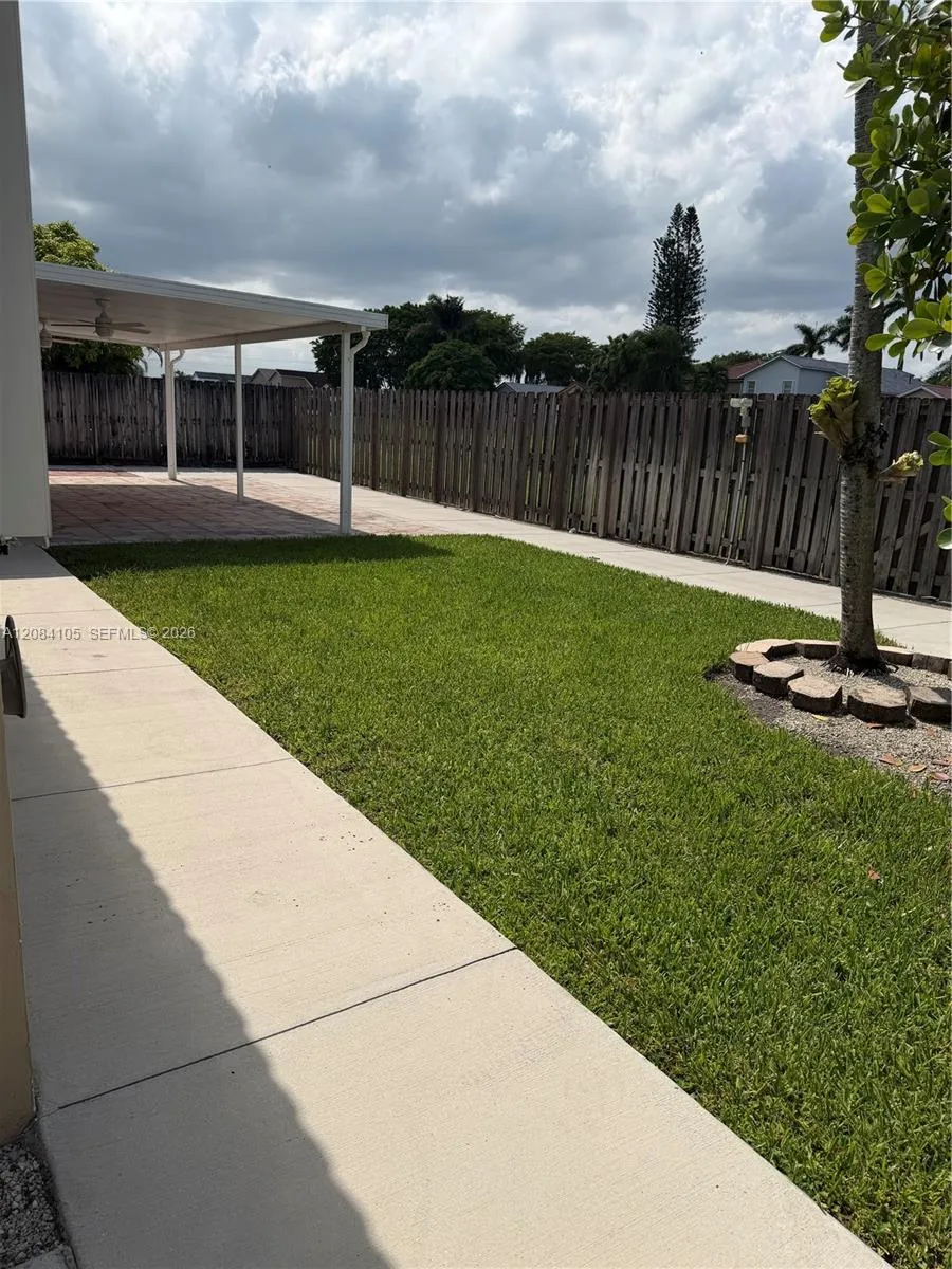15457 SW 150th St #15457 Miami, FL 33196