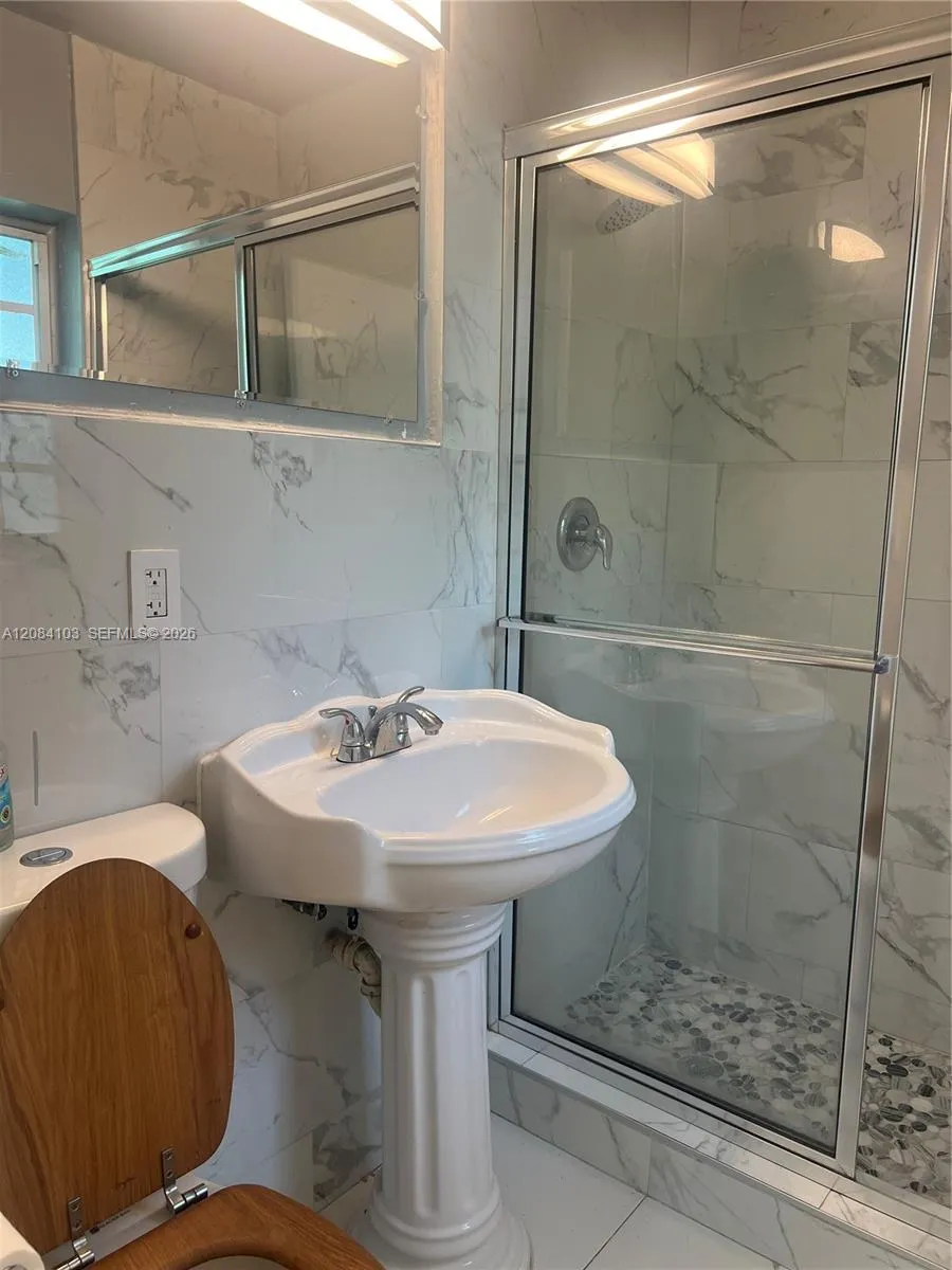 445 NE 69th St #447 Miami, FL 33138