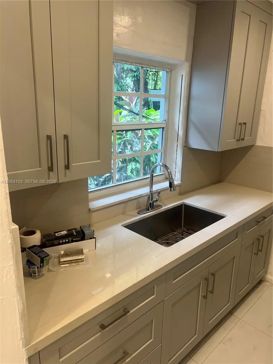445 NE 69th St #447 Miami, FL 33138