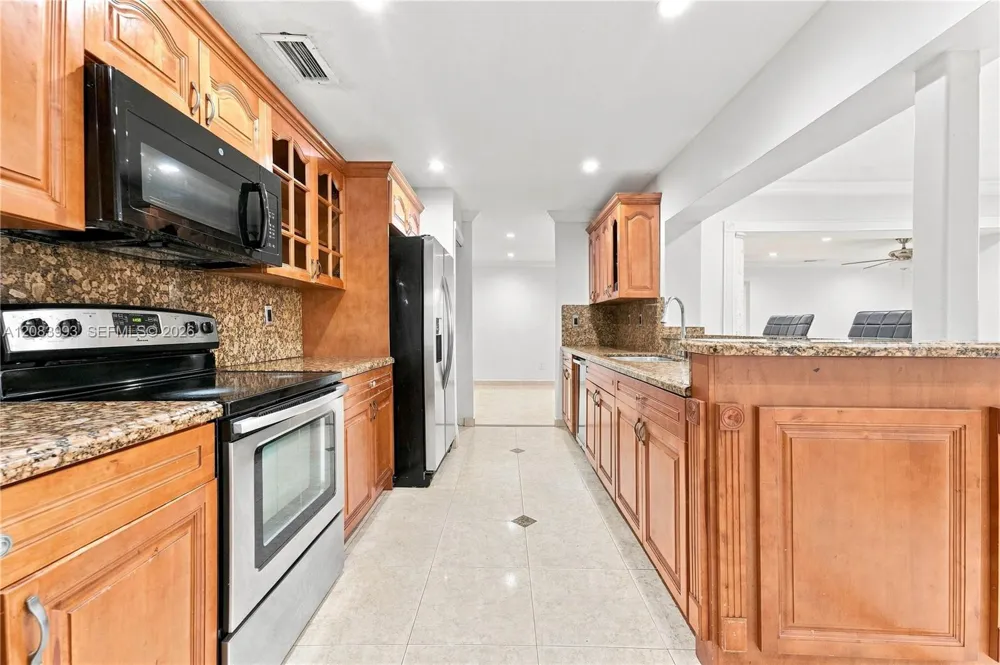13390 SW 46th Ter Miami, FL 33175