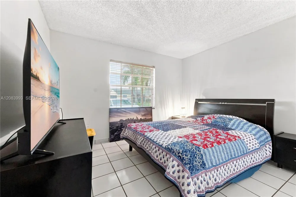 13390 SW 46th Ter Miami, FL 33175